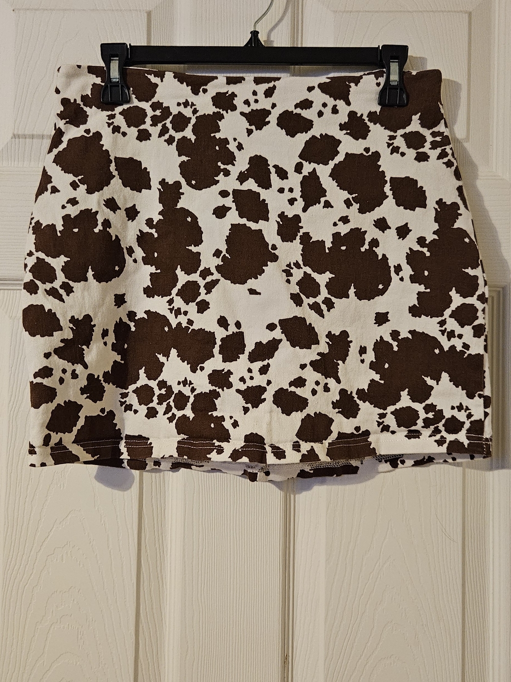Rue21 White and Brown Cow Spot Mini Skirt